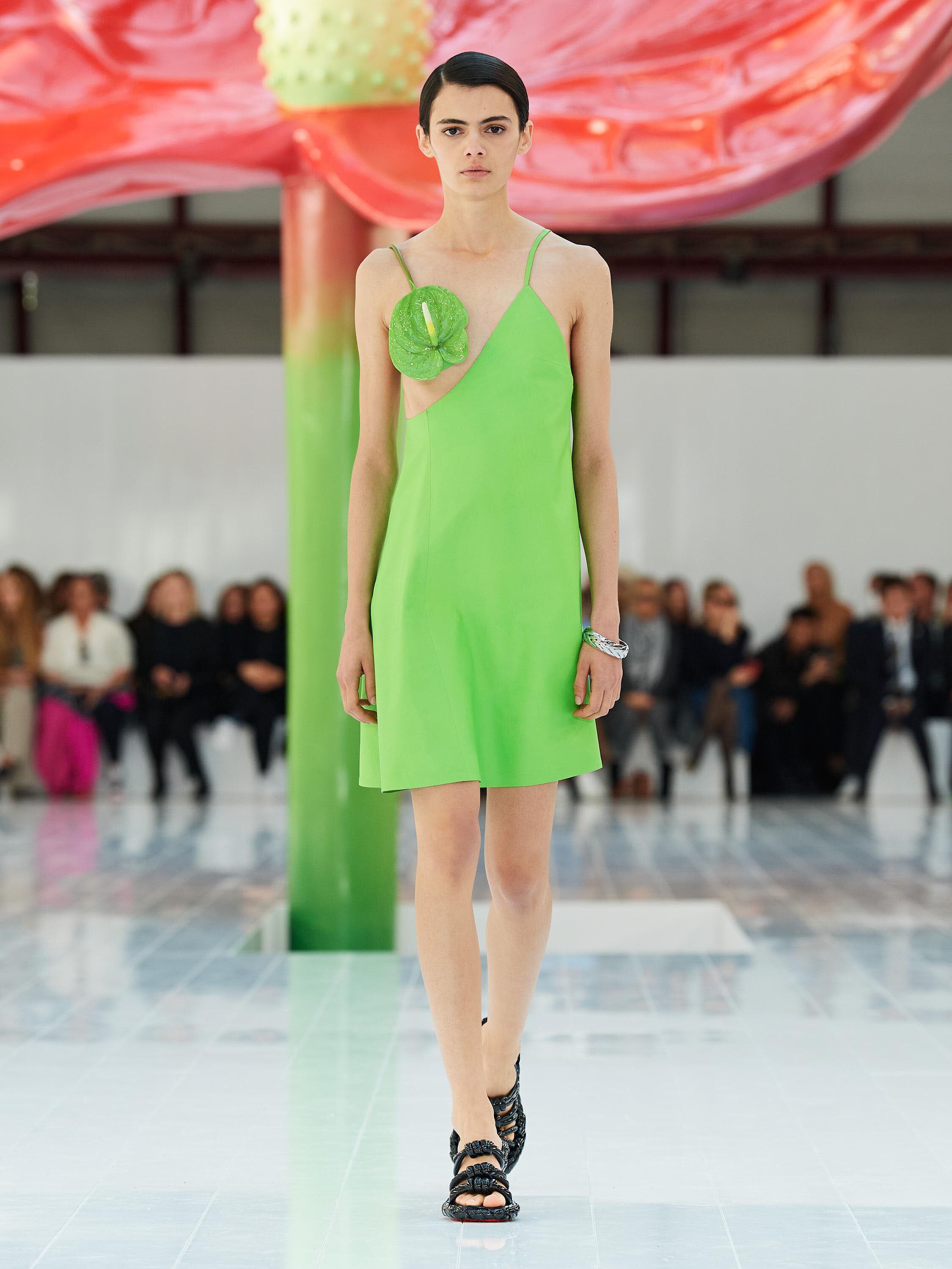 LOEWE Spring Summer women s precollection